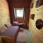 Chalet Les Refuges Du Lot Kouki's *