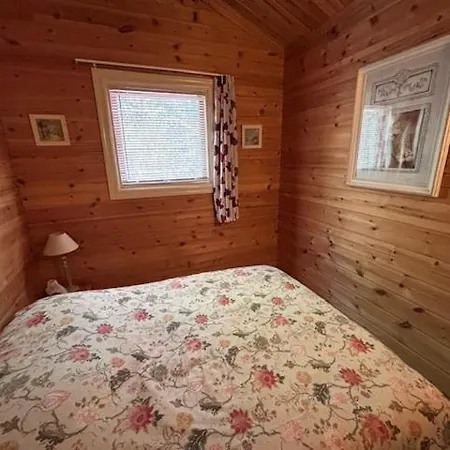 Chalet Les Refuges Du Lot Kouki's