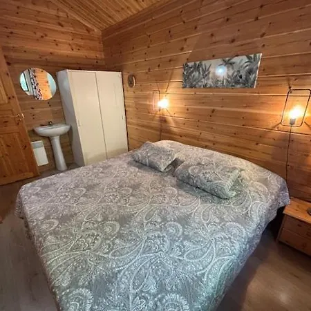 Шале Les Refuges Du Lot Kouki's *