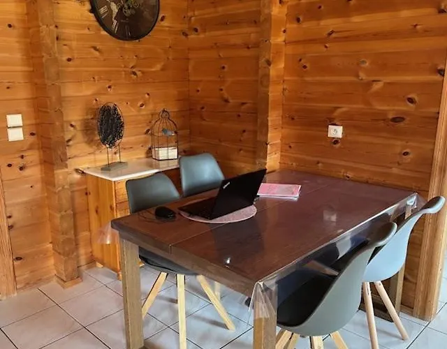 Chalet Les Refuges Du Lot Kouki's